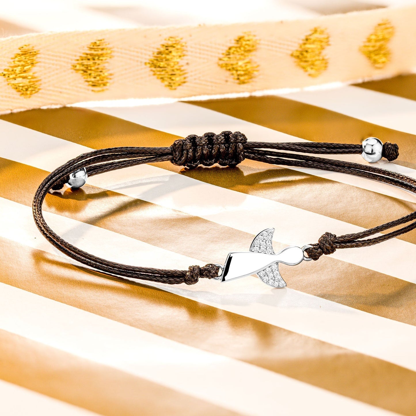 Sterling Silver Adjustable Lucky Leather Bracelet In White Gold Plated