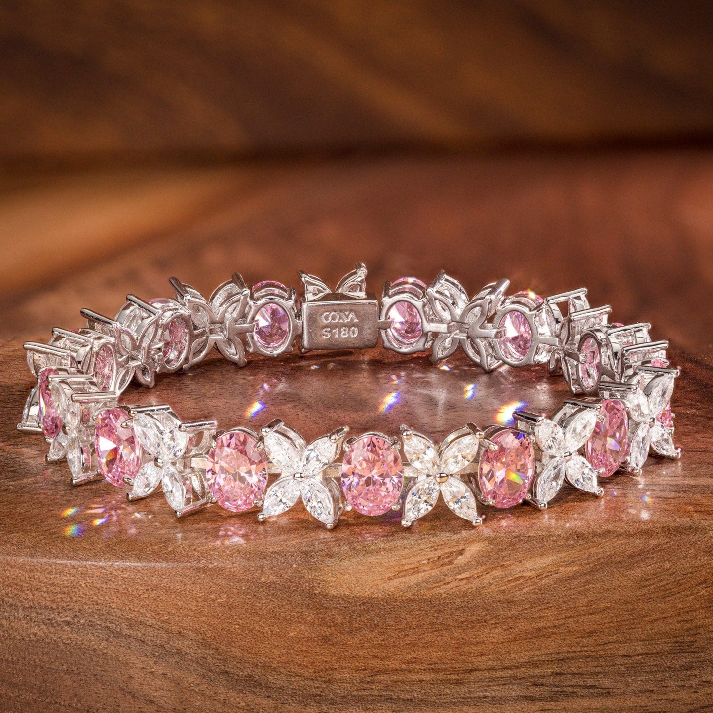 Amidst Petals of Clover Tarnish-resistant Silver Frost Flower Cut Cubic Zirconia Bracelet In White Gold Plated