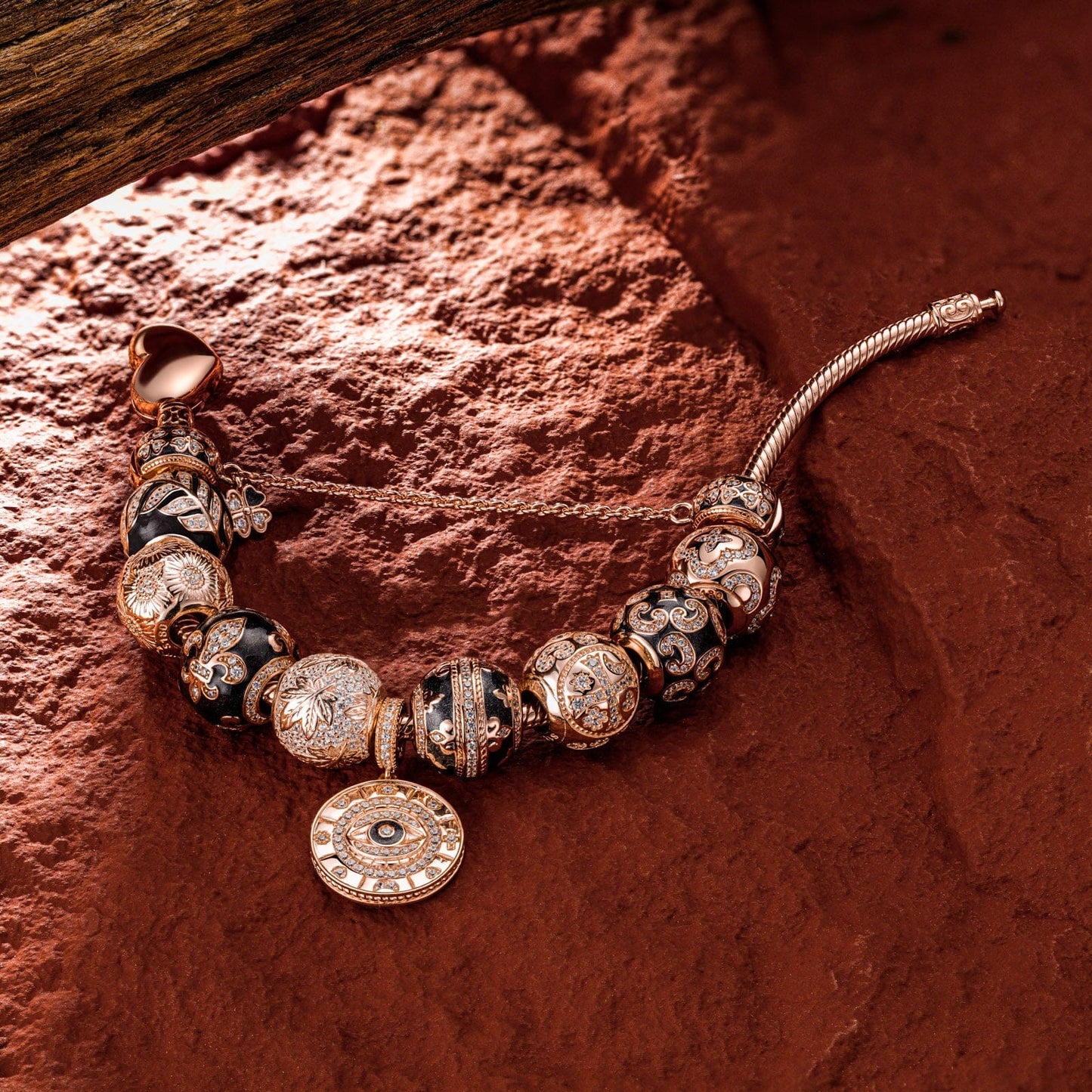 [?As @evy_onelove's Pick] Memories Of Versailles Tarnish-resistant Silver Charms Bracelet Set With Enamel In Rose Gold Plated