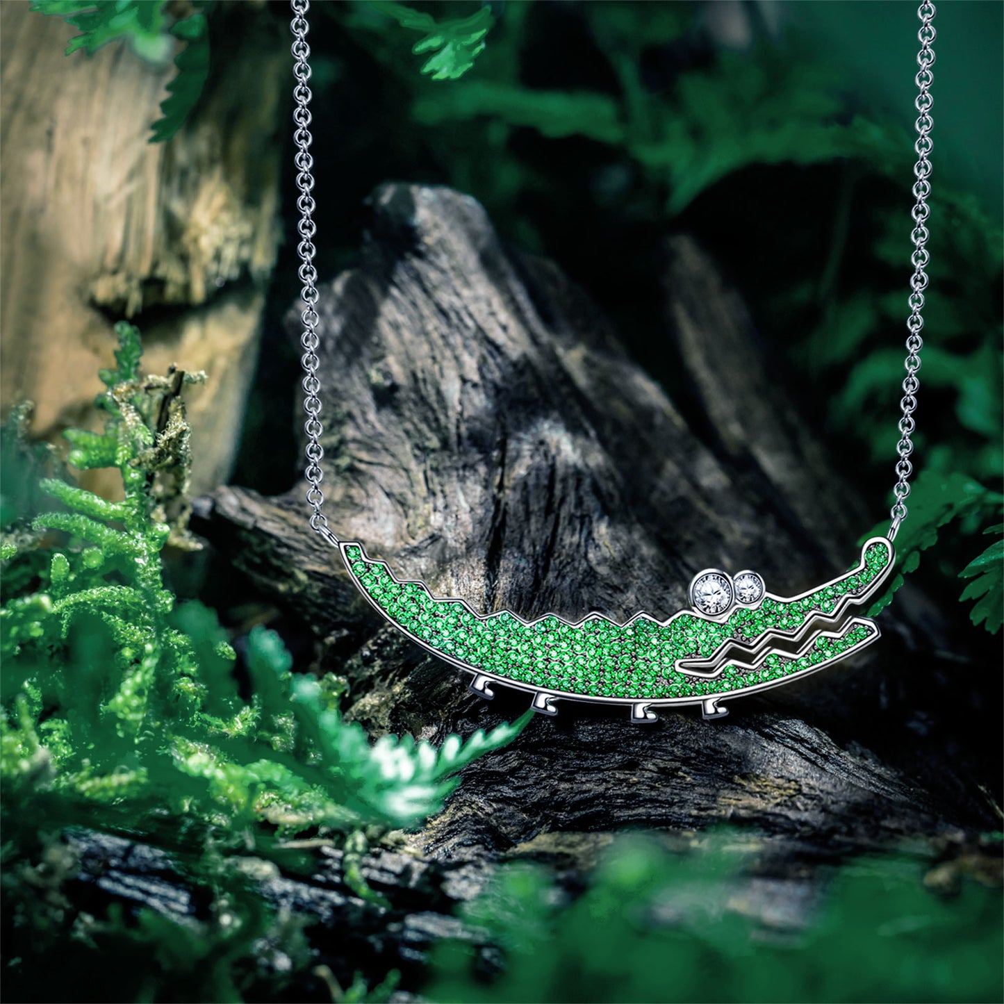 FANCI Sterling Silver Verdant Crocodile Necklace In White Gold Plated